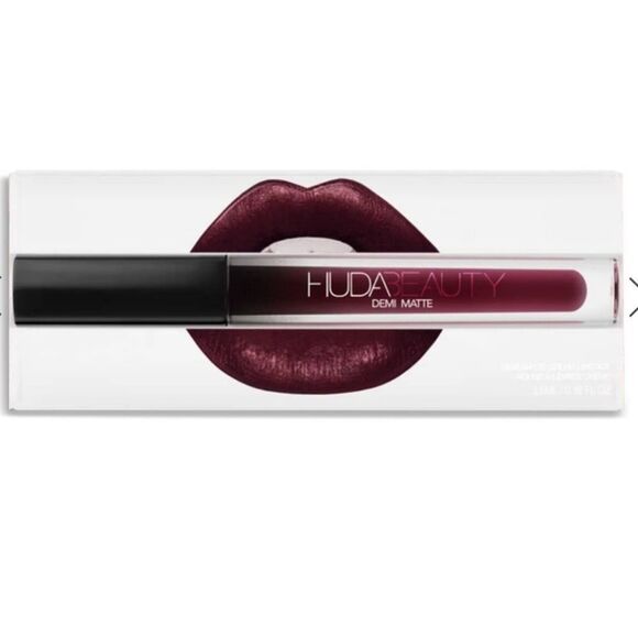 HUDA Beauty Liquid Lipstick First Class (Rich Berry Brown) - Picture 4 of 15